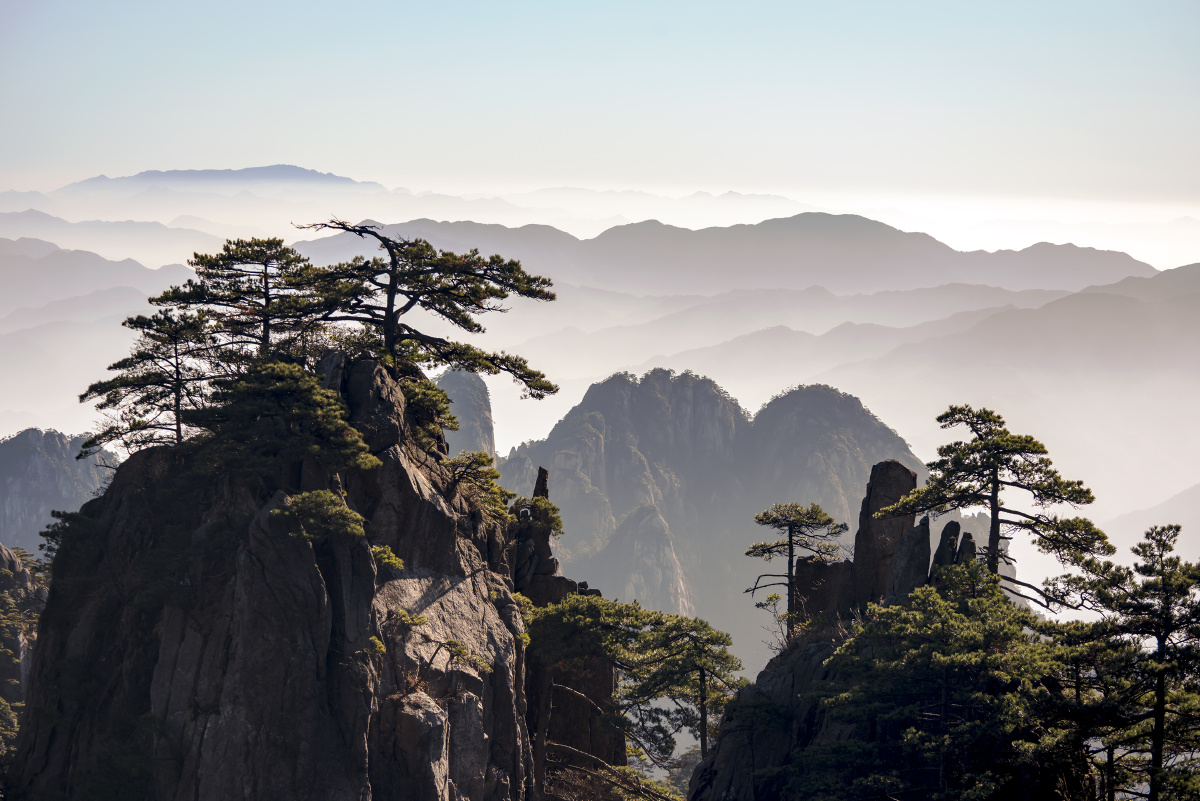 黄山奇峰秀松震撼心灵