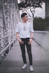 001