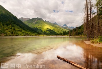 四姑娘山