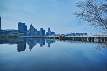 243125