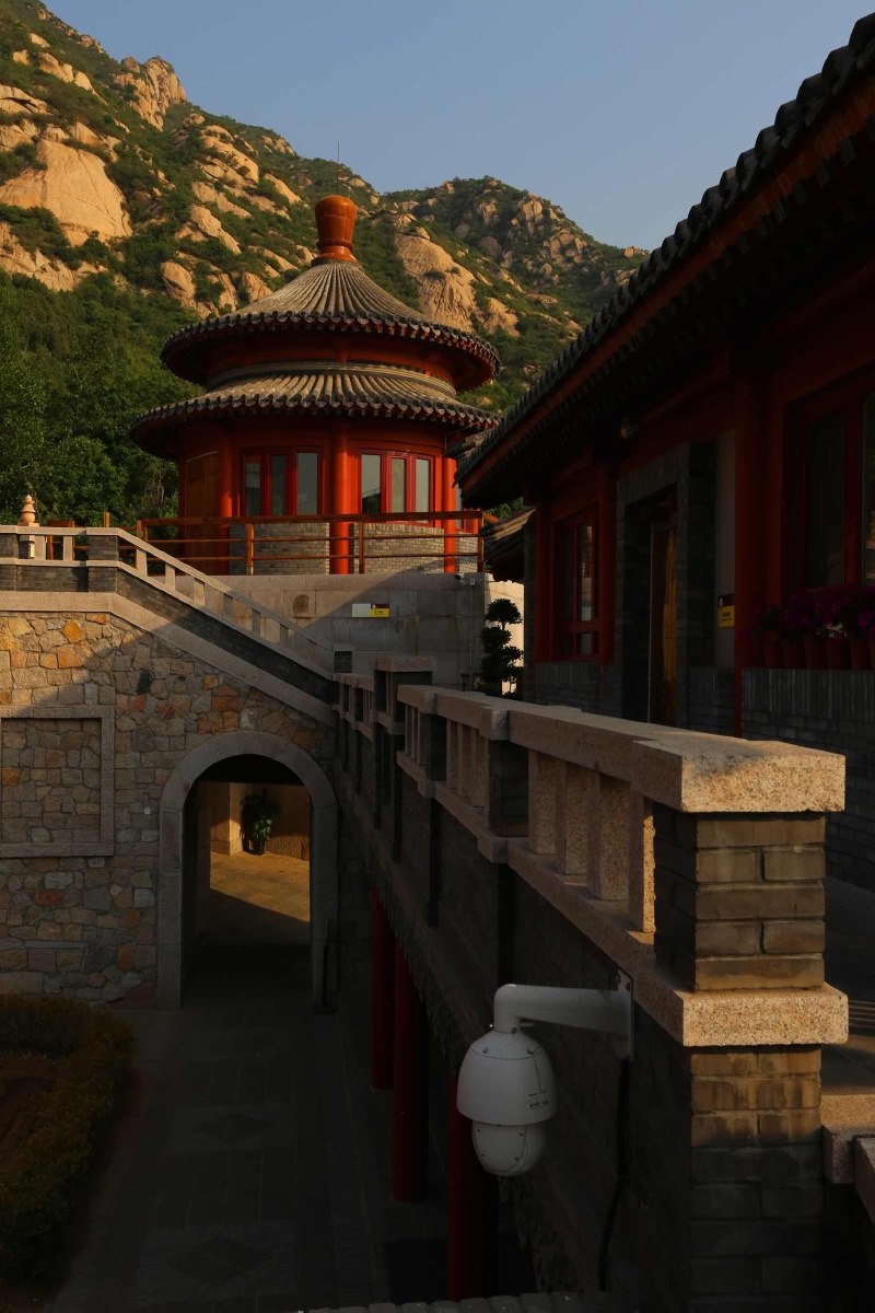 北京大西山凤凰岭风景区龙泉寺