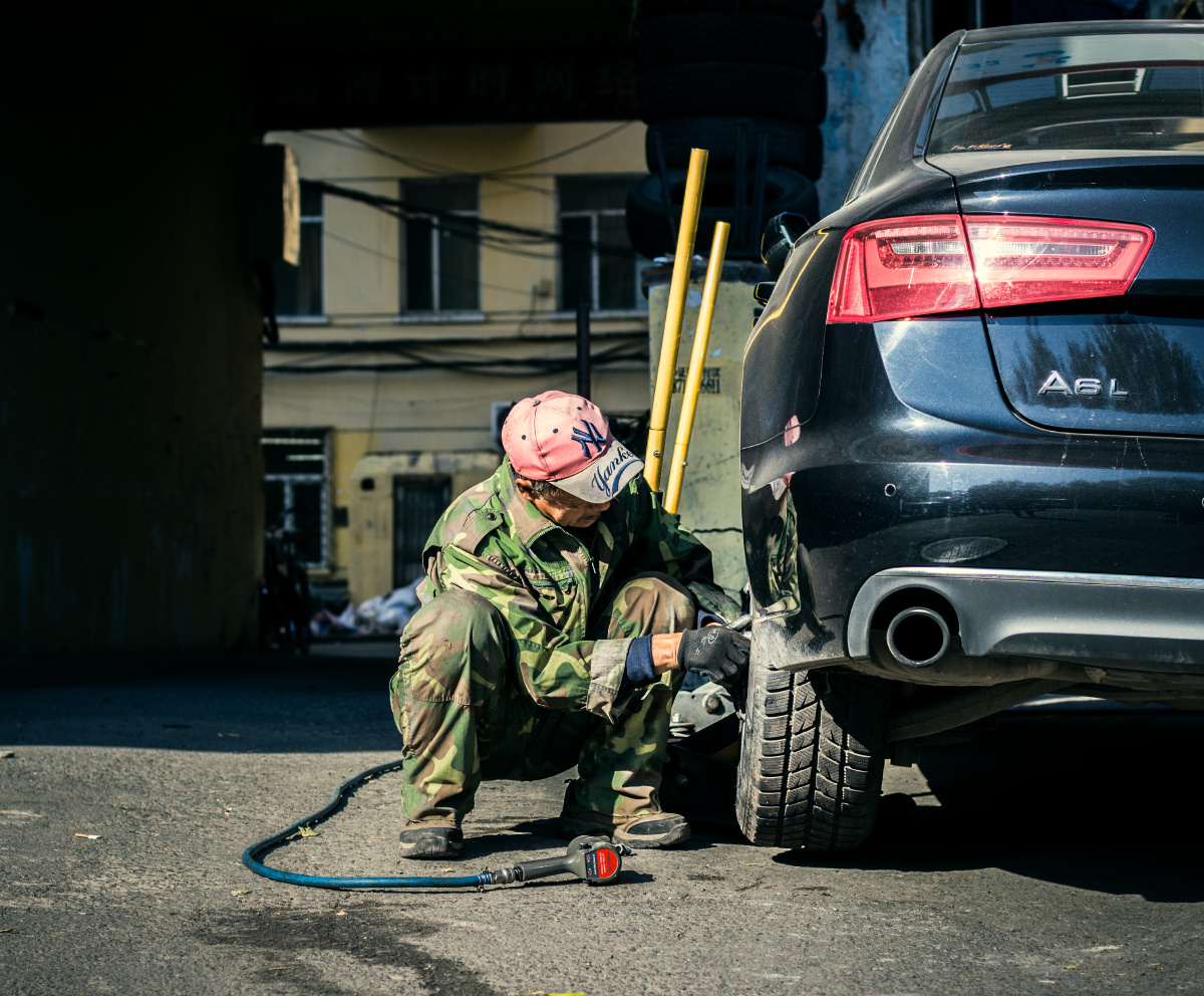修车工,生活的差距