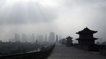 古城迷雾