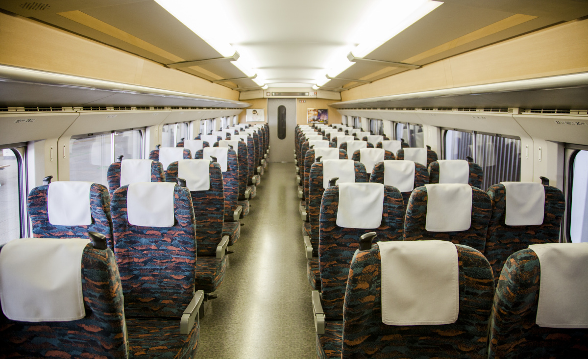 新干线e2系电力动车组