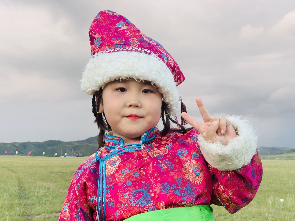 蒙古小女孩