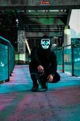 001
