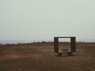647807
