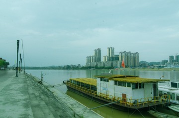 2047359
