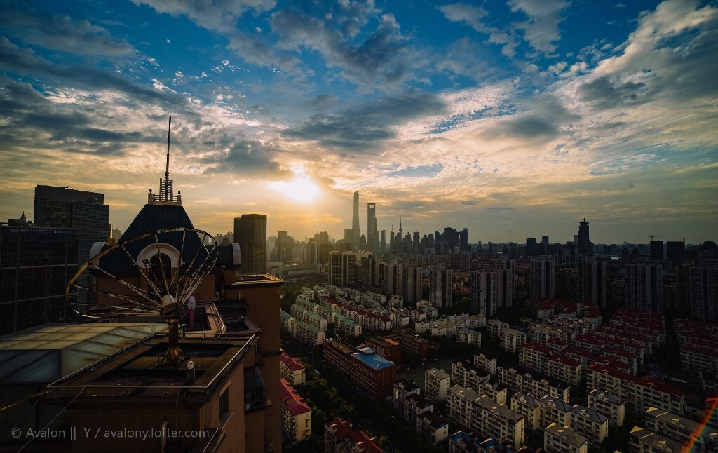 正好出现了普渡光 赶紧按快门<br />
<br />
2张堆栈