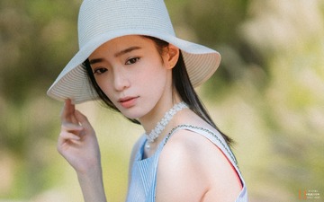 沉默，像一朵傍晚的云
