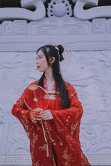 175701