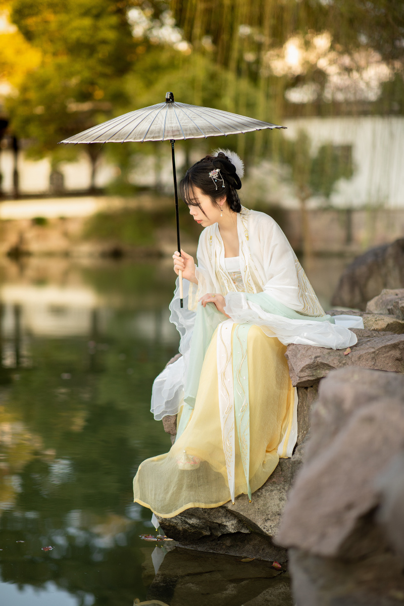 汉服汉服人像古风雨伞人像