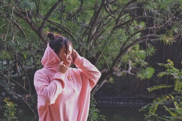 001
