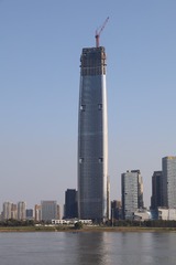 715504