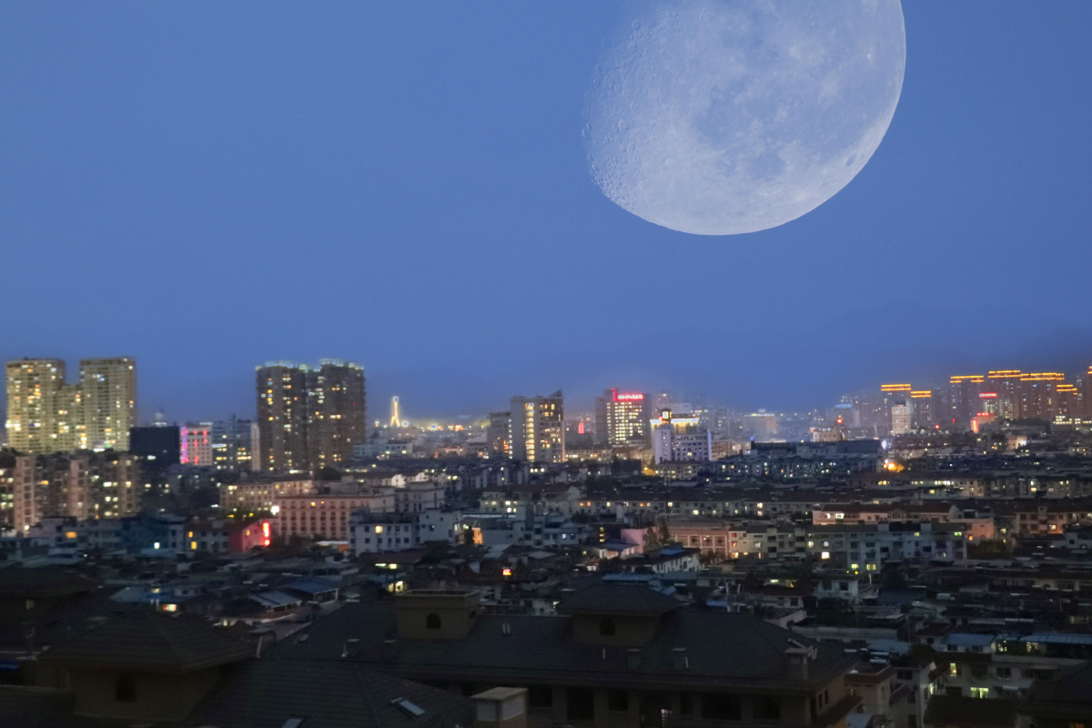 月下城市
