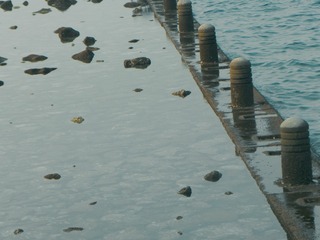 702366