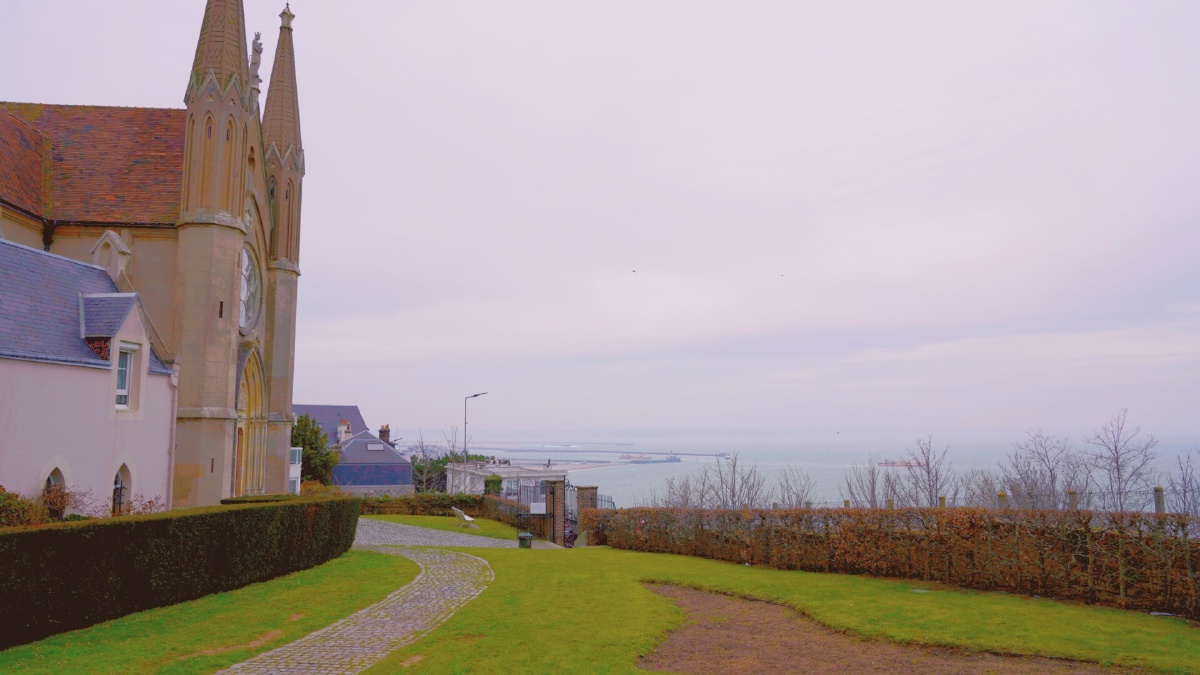 诺曼底le havre的海角教堂,海角天涯亦有信仰