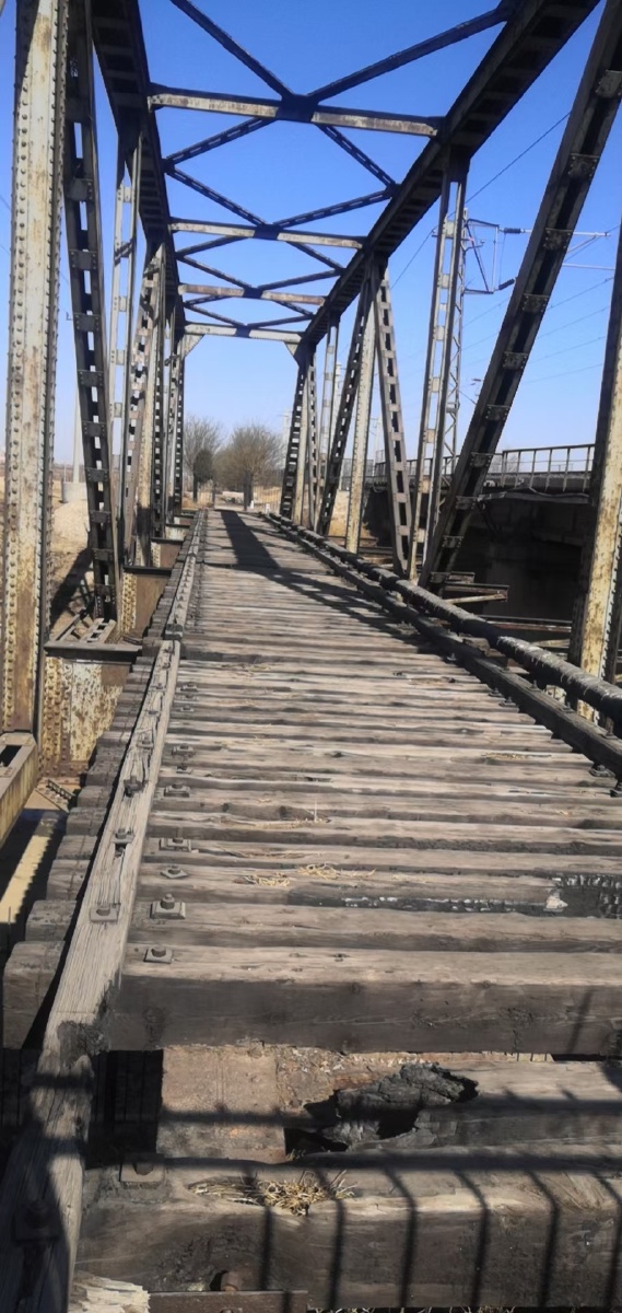 始建于晚清的津浦线唐官屯铁路桥据说连天津本地的朋友也不好找到待患