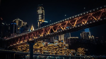 558315