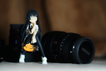 275607