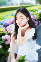 1816308