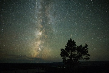 红花尔基银河流星雨-0812-S