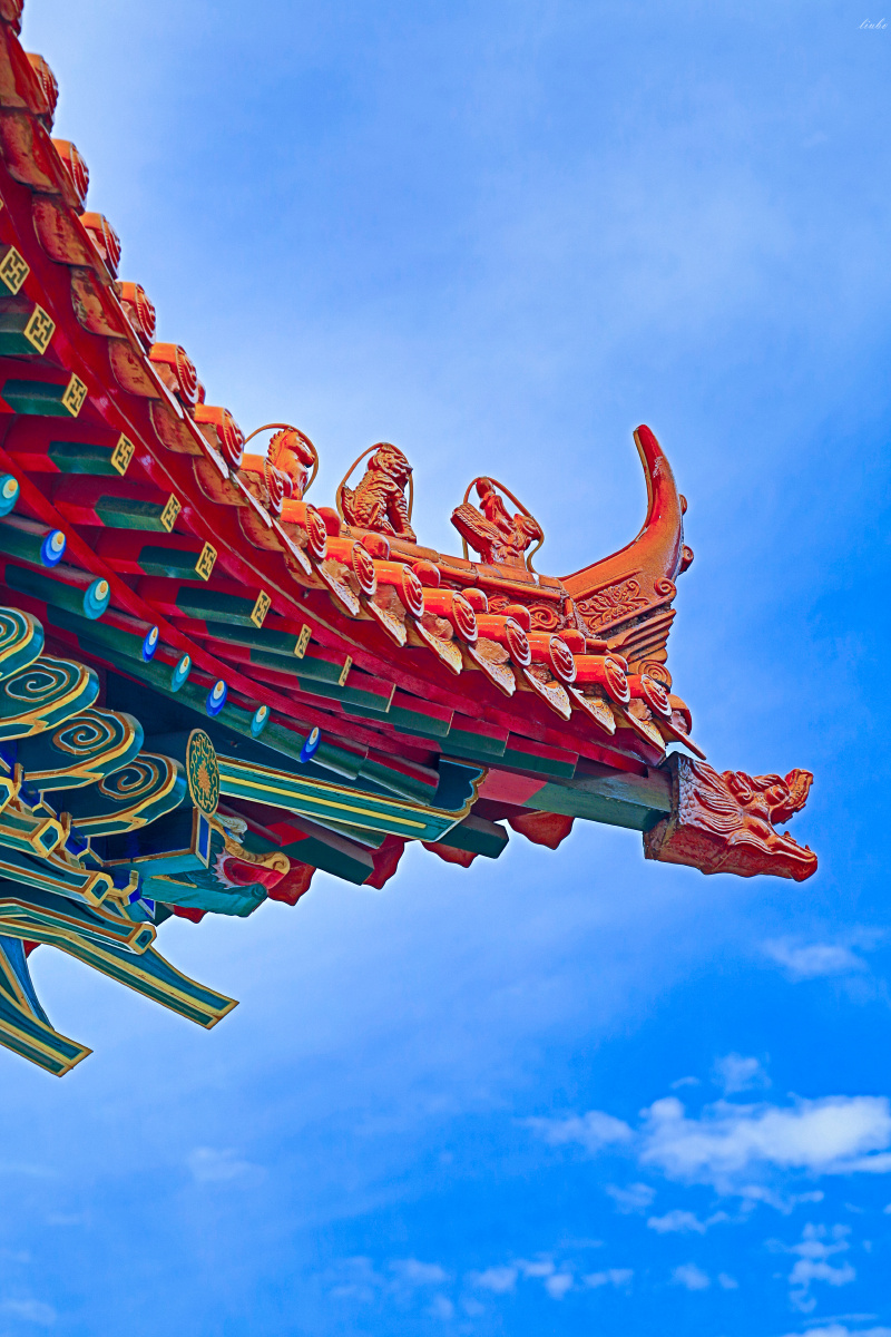 呼和浩特大盛魁牌坊檐角