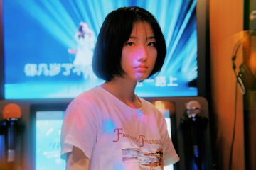 001