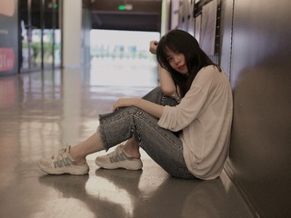001