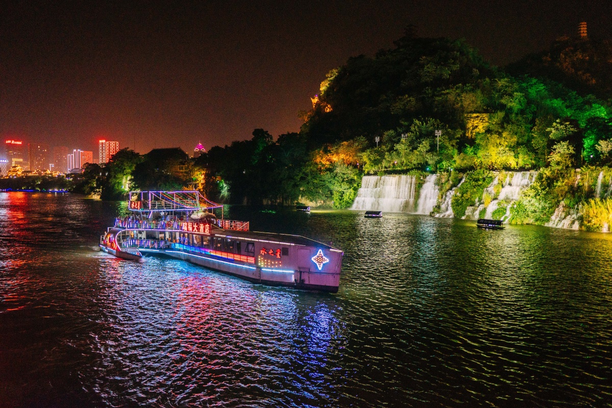 柳州旅游景点也很网红没想到广西还有这么美的一座工业城