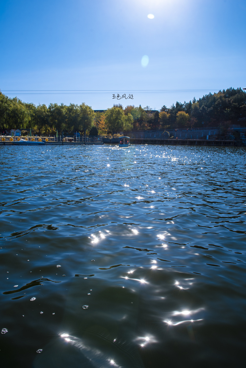 湖光湖色