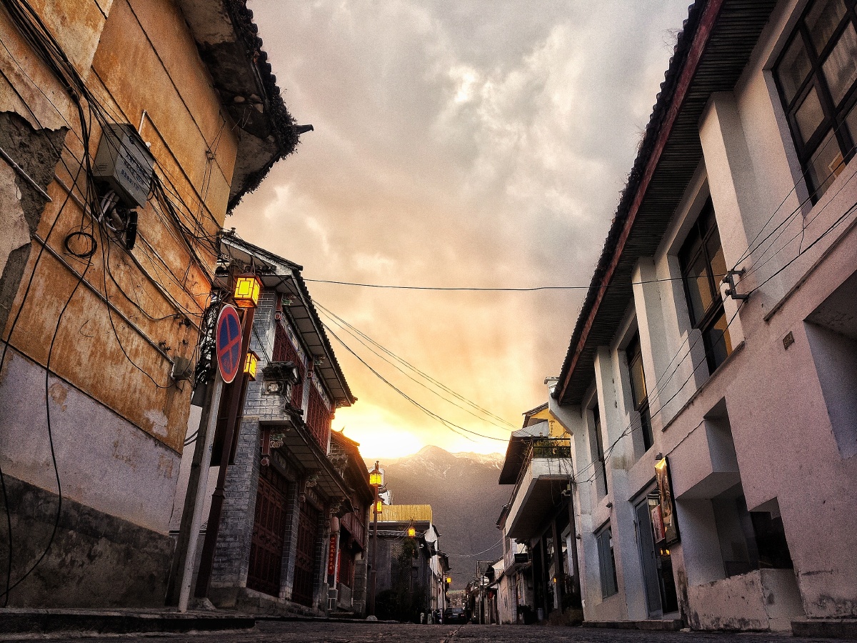 大理古城街道一角