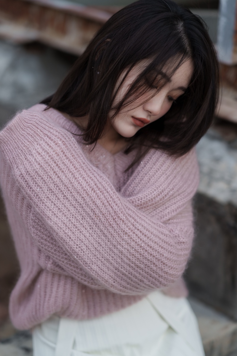 天台情绪人像照 - 心随风飞的摄影生活 - 图虫