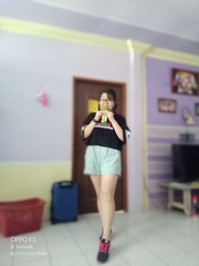 563472