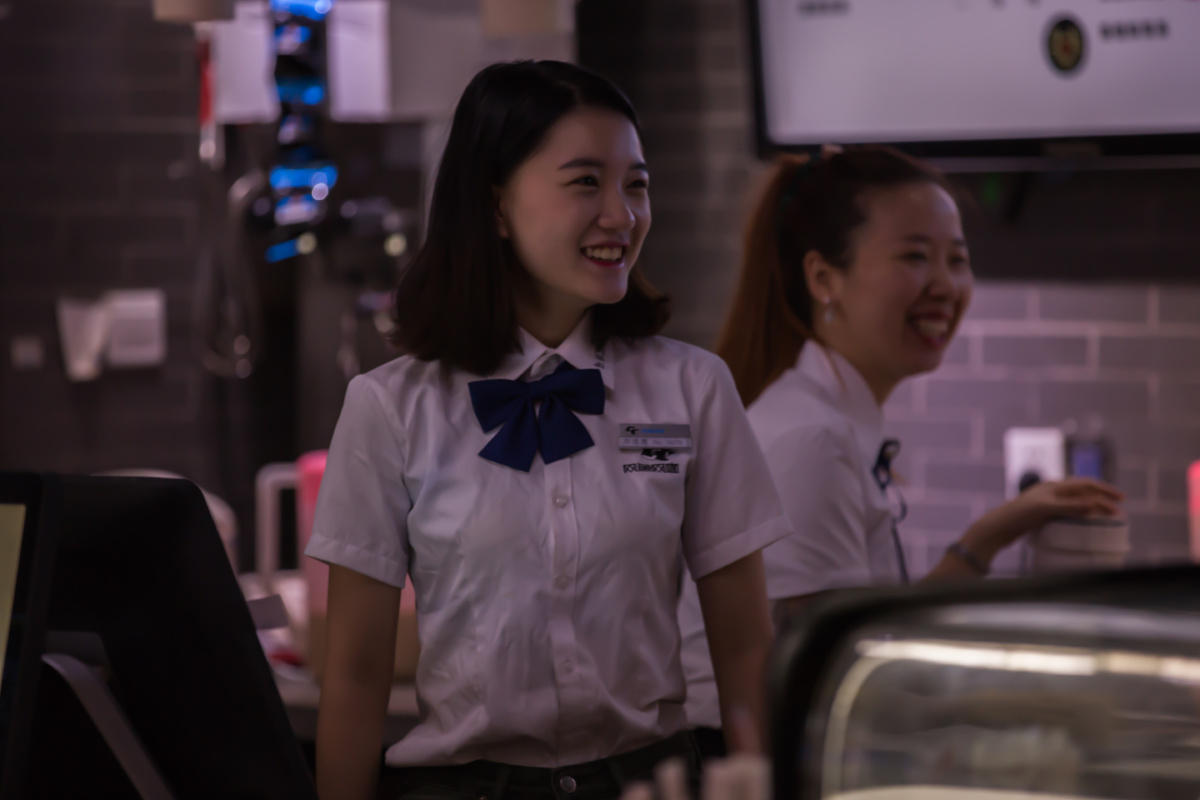 网吧前台小姐姐