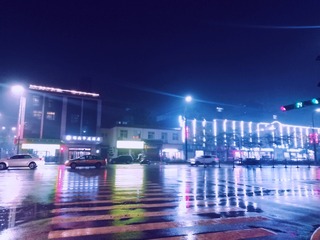 1832781