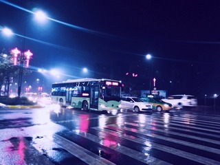 1832783
