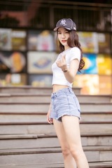 001