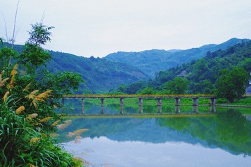 7F8123C2-0ED2-4B23-9ED1-B5AA174DDAFE/L0/001