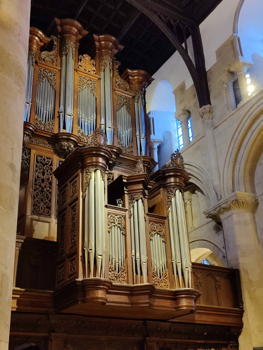 英国牛津大学的christchurchcathedral基督教教堂