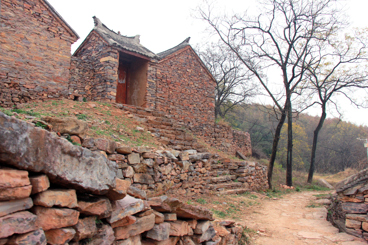 内乡吴垭石头村