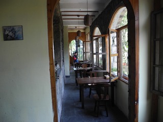 216630
