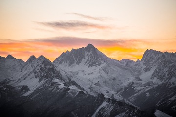 雪峰日出