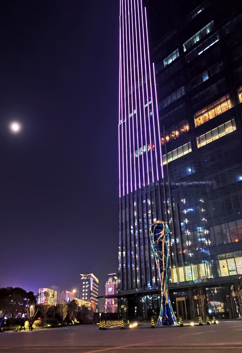 忙里偷闲3地点南京金鹰世界场景南京订货会出差中