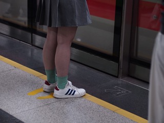 001