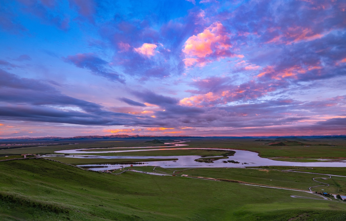 唐克九曲黄河第一湾
