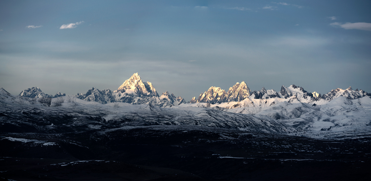 雅拉雪山