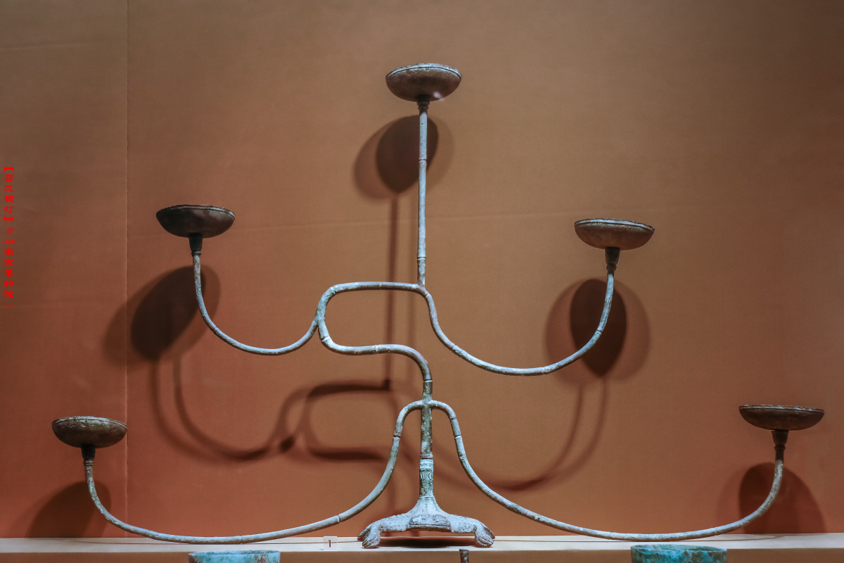 国家宝藏之西汉铜灯