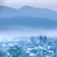 卢村晨雾