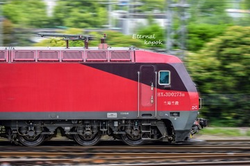 518572